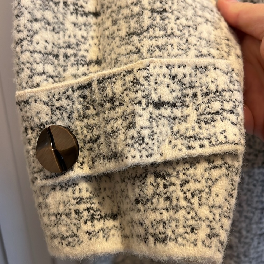 Coat - Picture 3 of 7